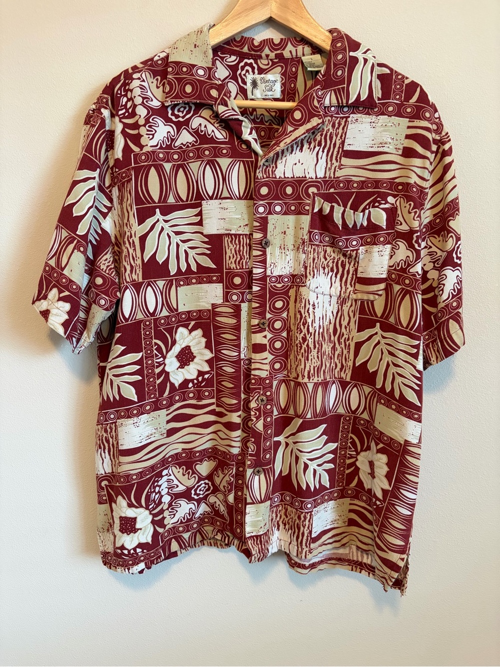 Vintage Silk 1969 Men's Short Sleeve Shirt - Burgundy Cream Floral Size Large